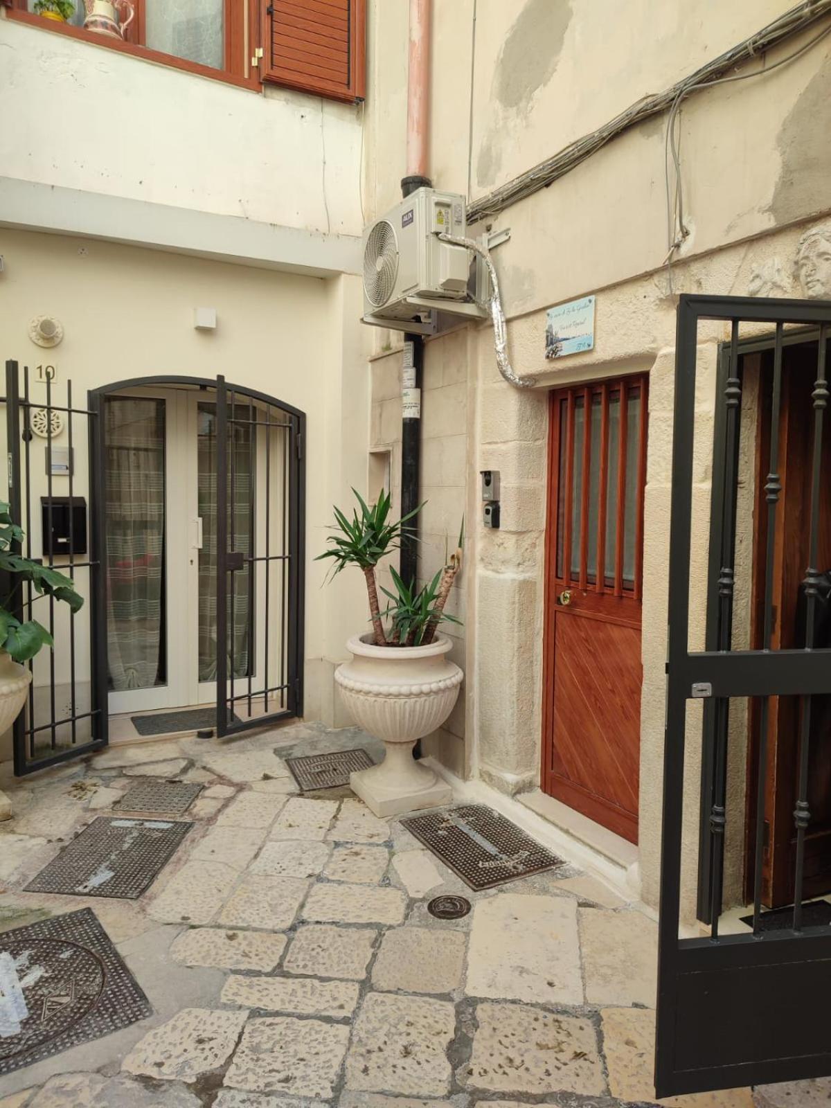 La Cas D Zii La Giulia Villa Bari Exterior photo